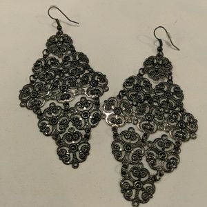 Chandelier earrings
